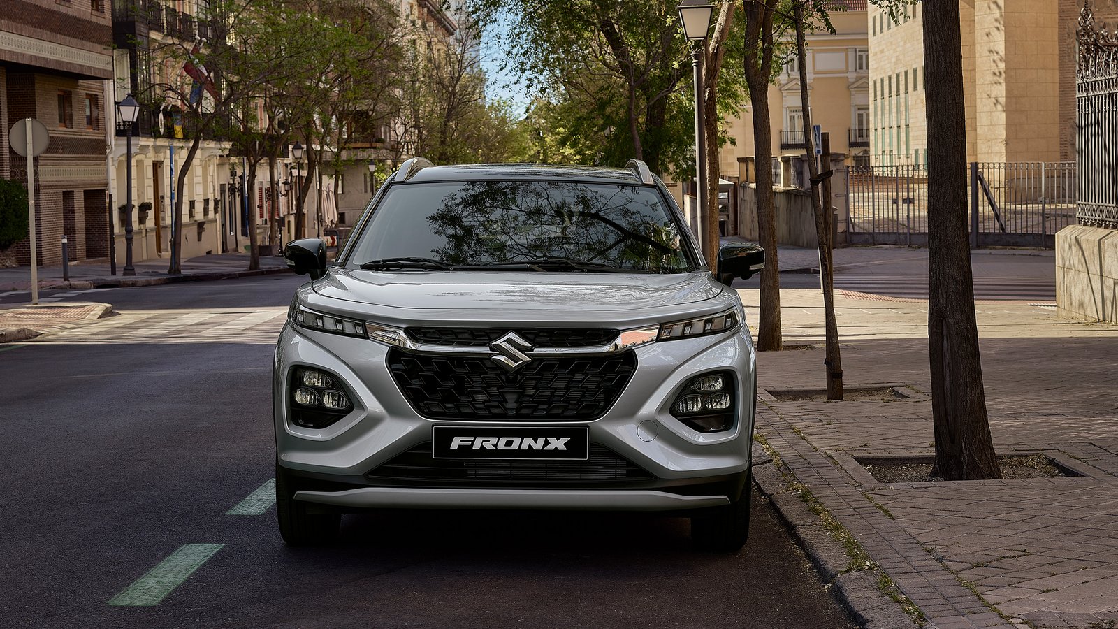Exterior Fronx